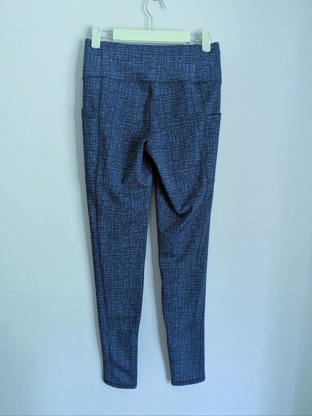 J. McLaughlin Women's XS Active Leggings Blue Crosshatch Pattern Pockets - Picture 4 of 9